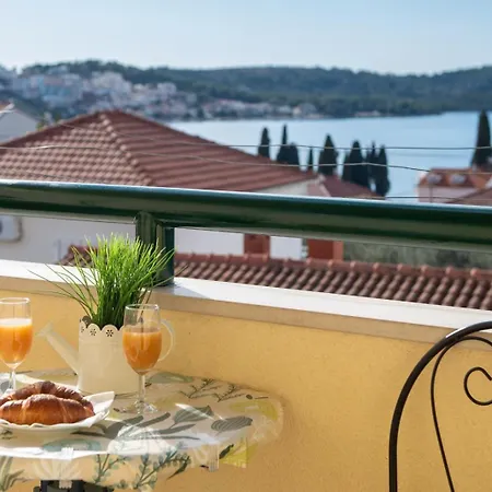 Apartment Anita Trogir Exterior photo